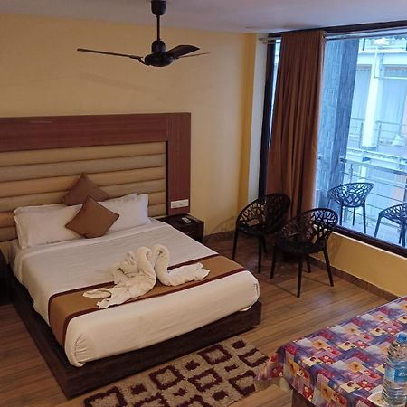 Royal Villa Beach Resort Govind Nagar Екстериор снимка