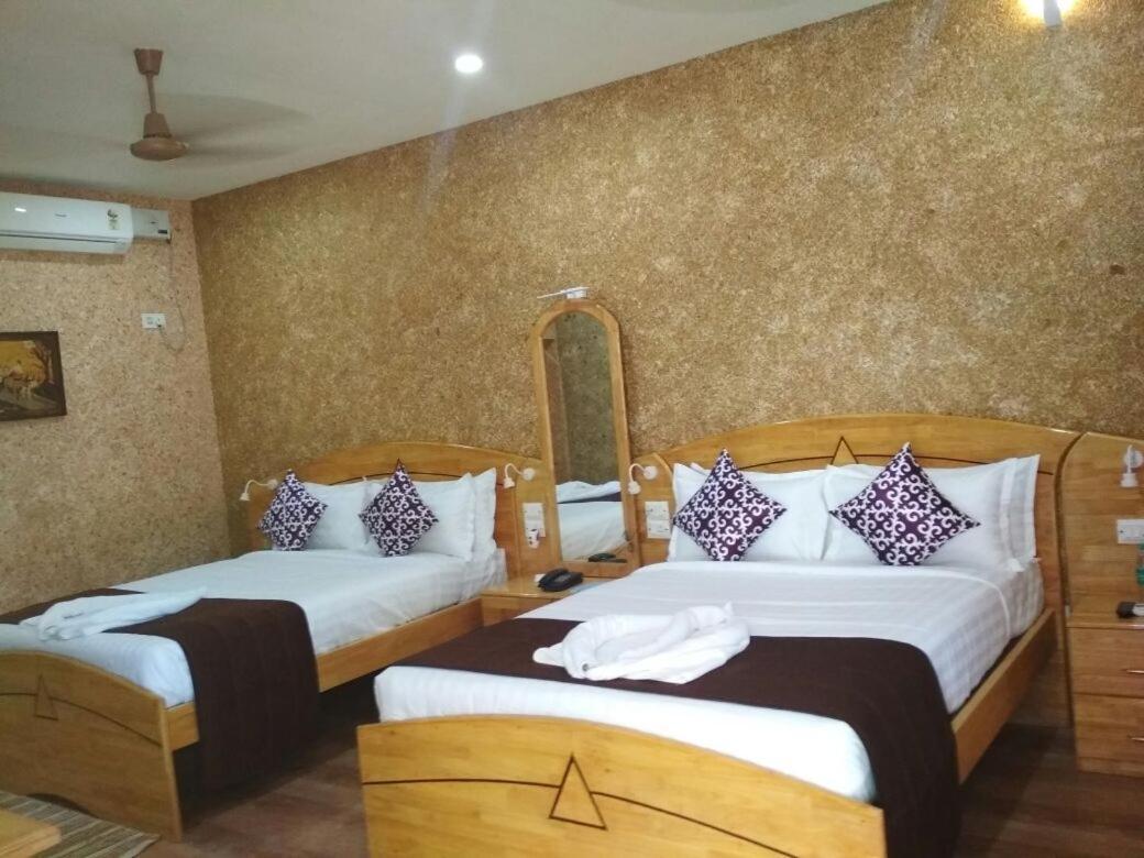 Royal Villa Beach Resort Govind Nagar Екстериор снимка