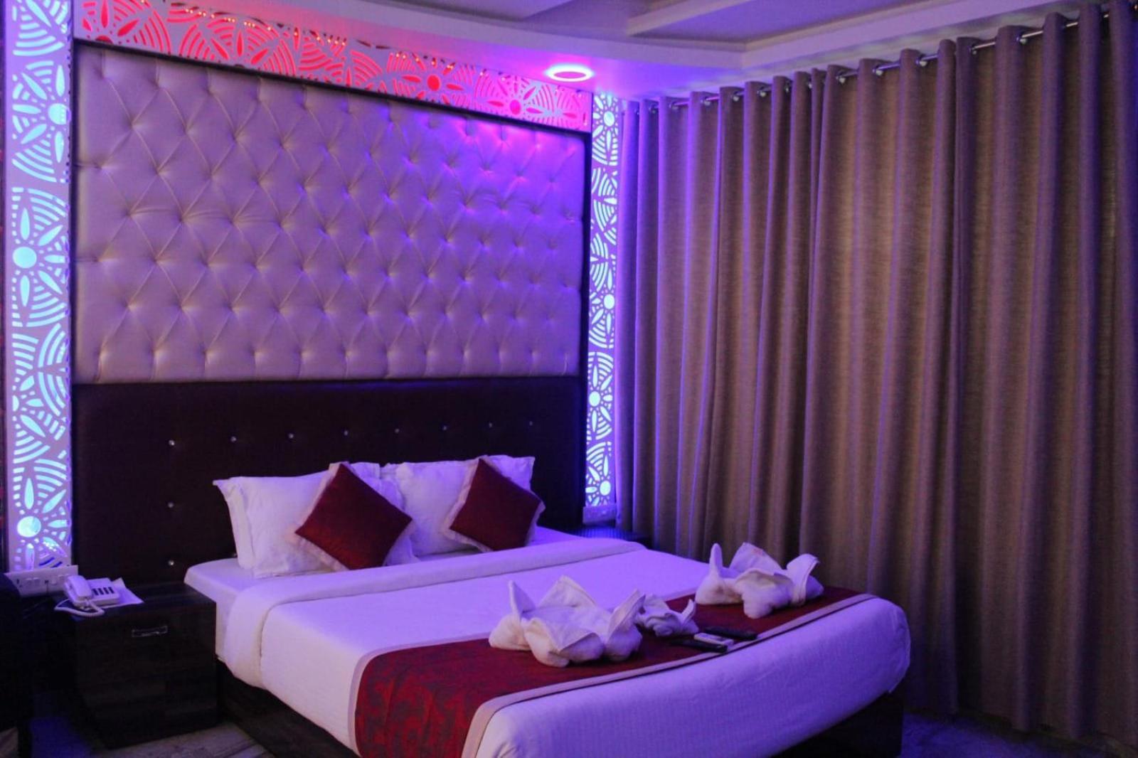 Royal Villa Beach Resort Govind Nagar Екстериор снимка